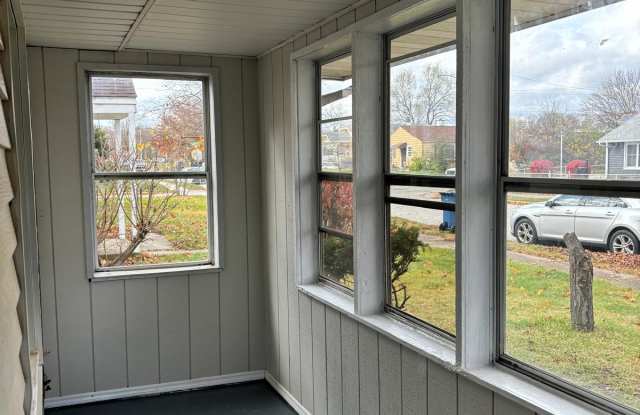 209 East Edgar Avenue