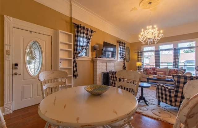 330 E Mcneill- Street