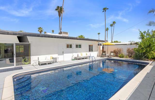 4385 E Paseo Caroleta