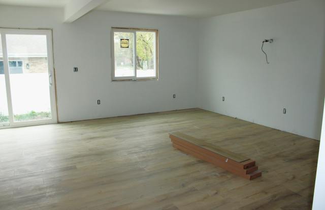 109 e division Street