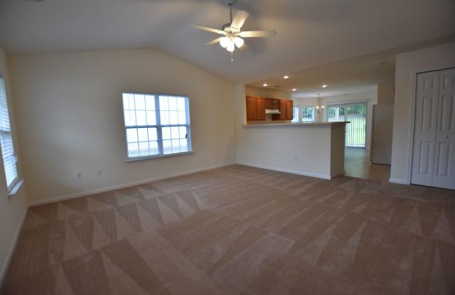 Fantastic 2 bedroom 2 bath end unit townhome