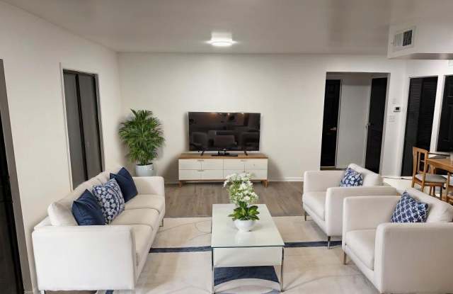 6982 HANOVER Parkway unit: 203