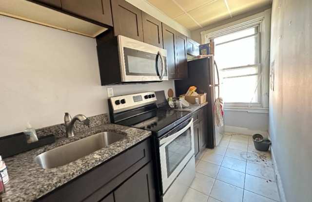 1501 W Erie Ave. 2