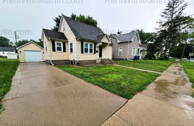 FOR RENT- 1212 Forest Ave
