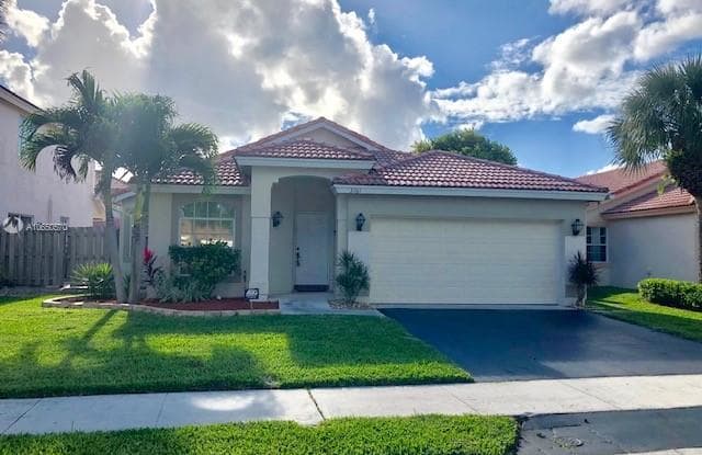 3161 NW 71st Ave - 3161 Northwest 71st Avenue, Margate, FL 33063