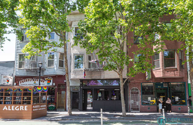 Mission District: Top Floor Flat Above Blondie's Bar w/ Formal Dining Room & W/D in unit
