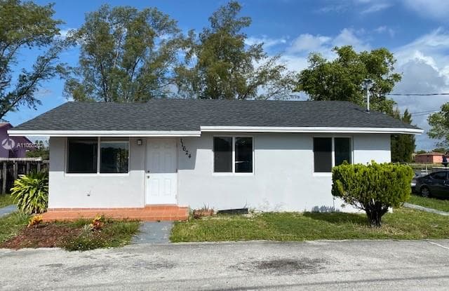 11624 NW 17th Ave - 11624 Northwest 17th Avenue, Westview, FL 33167