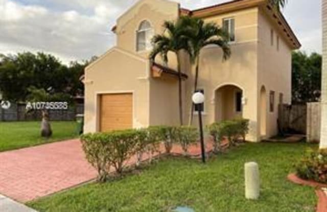 2537 NE 41 Ave - 2537 NE 41st Ave, Homestead, FL 33033