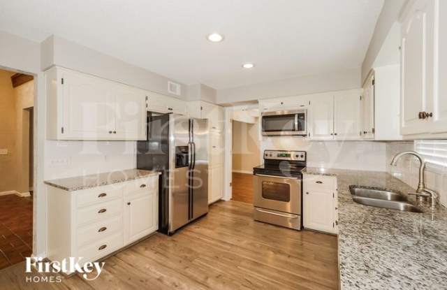 14707 South Murray Lane