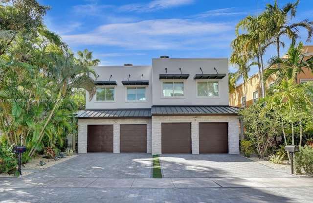 453 SW 5th Ave