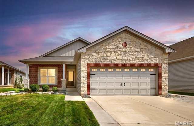 15 Country Trail Court