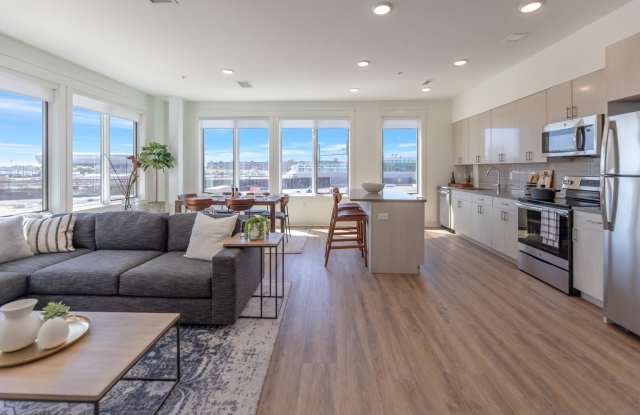 Photo of 602 Frank E Rodgers Blvd S