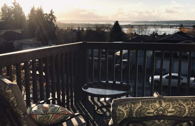 Photo of 6904 54th Pl Ne