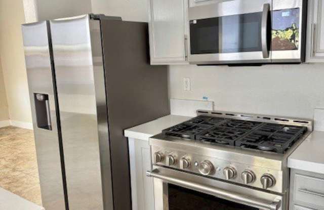 5352 Magnolia Crossing Street