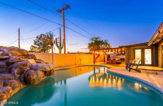 Photo of 10240 N 34TH Place