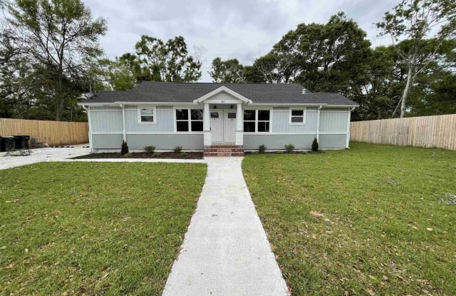 805 GRANDVIEW ST - 805 Grandview Street, West Pensacola, FL 32505