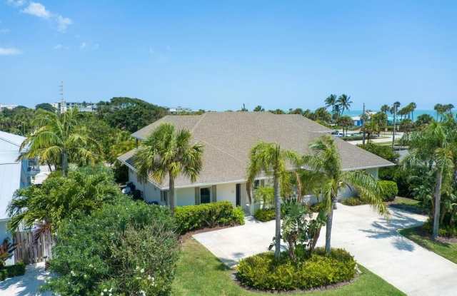 905 Live Oak Road