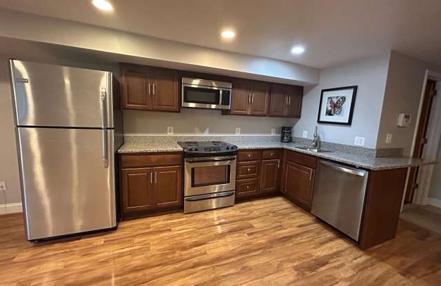 1121 COLUMBIA ROAD NW