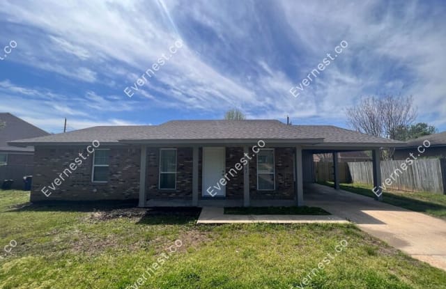 10563 Lafayette Dr - 10563 Lafayette Drive, Olive Branch, MS 38654