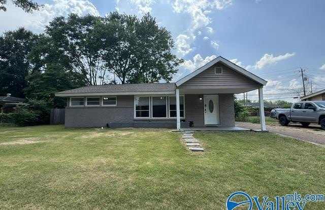 2810 Hillsboro Road SW