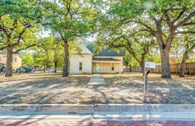 791 N Clinton Street