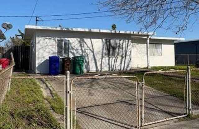 Remodeled Single Story Home in Richmond... 1/2 month off Move In Bonus