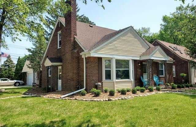 4388 ARDEN PLACE