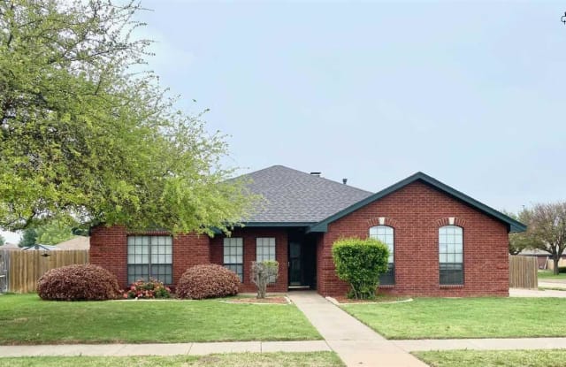 5300 PEPPERBUSH DRIVE - 5300 Pepper Bush, Wichita Falls, TX 76310