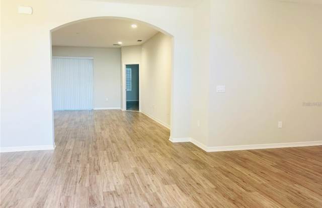 157 CLOVERBROOK TRAIL