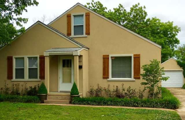 740 NW 16th 2 Bed 1 Bath House