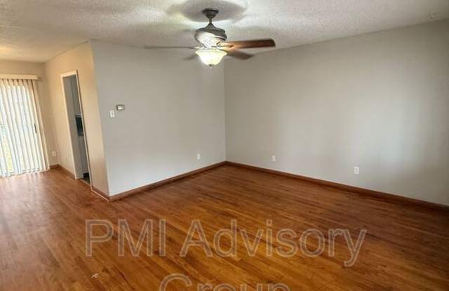 2009 SW mcAlister Ave