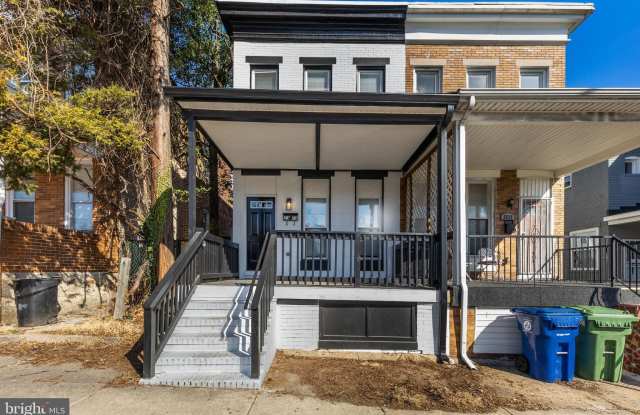 3324 EDMONDSON Avenue