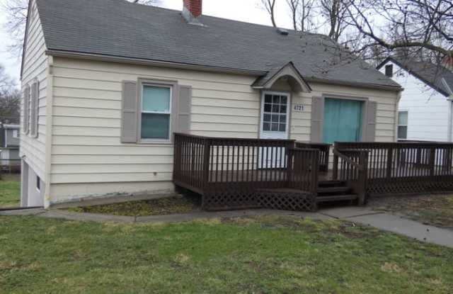 4721 Northeast 47th Terrace