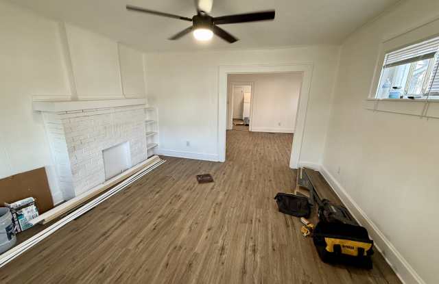 Photo of 1805-1807 Clifton Avenue - 1805