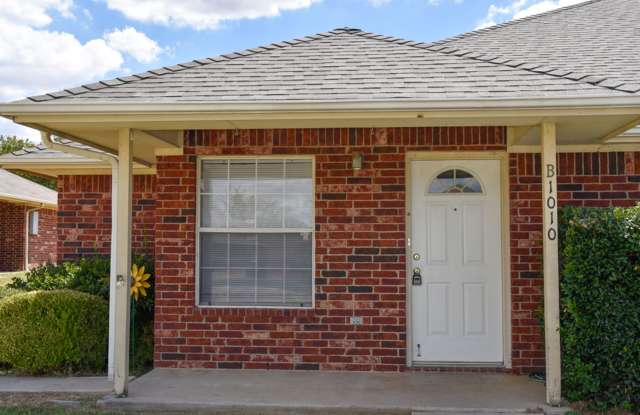 Photo of 2 Bed 2 Bath, Bridgeport TX