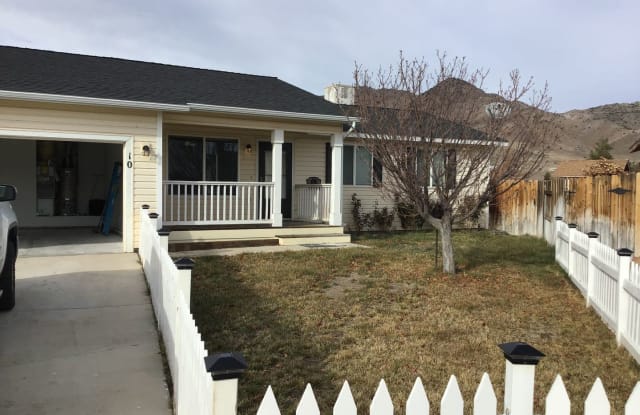 10 Gulch Ct - 10 Gulch Court, Dayton, NV 89403