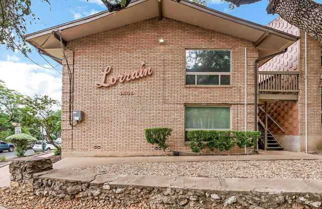 Lorrain Apartments