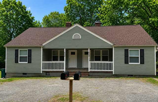 624 Frasier Street SouthEast