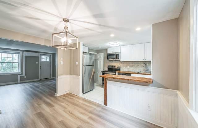 Photo of 144 Sunrise Dr