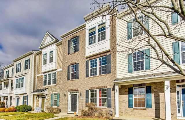 *Coming Soon* 3 bedroom, 2.5 bath Luxury Townhome in Market Square Subdivision!