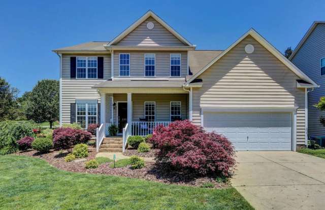 Photo of Stunning 6 bedroom 2.5 bathroom corner lot home in High Point with 2 car garage