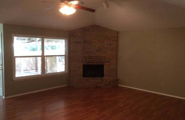 Great home in desirable Schertz!
