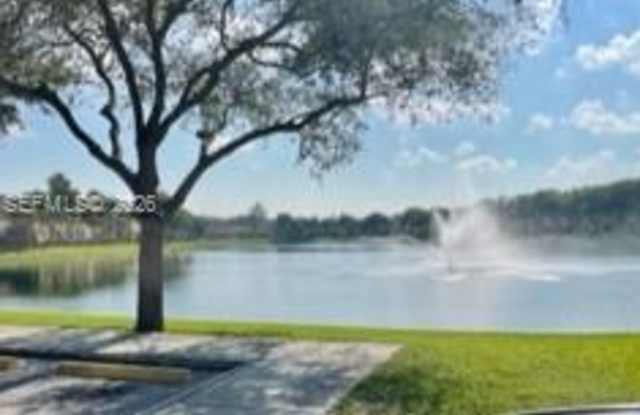 1651 Southeast 28th Court