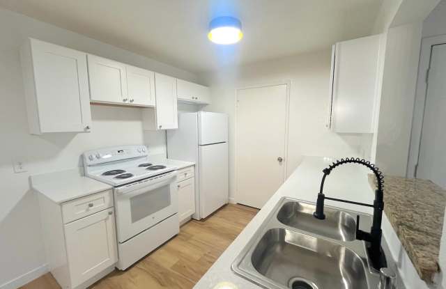 Photo of GORGEOUS 1BED/1BATH GROIND FLOOR UNIT CONDO