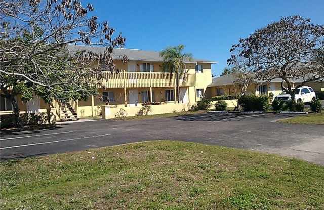 4613 SW 8th Place unit: 4