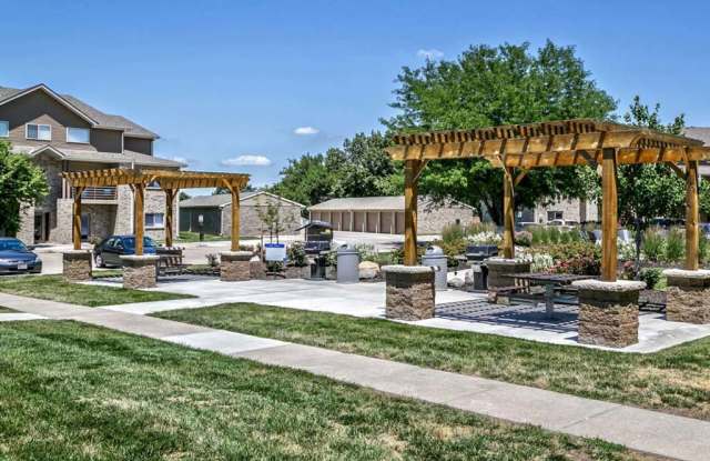 Lakeview Park Apartments