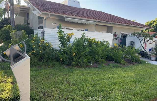 Photo of 2037 Via Mariposa East