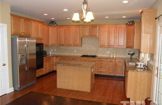 11100 Penderwood Court