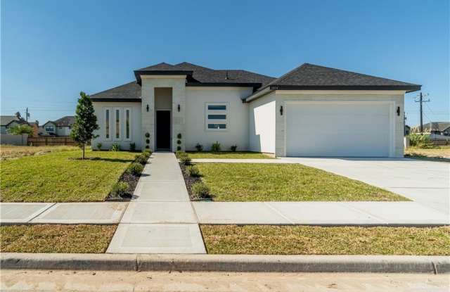 2804 Magnolia Drive E