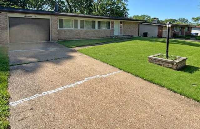1610 Gallant Fox Dr